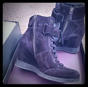 Authentic Prada Scamosciato Sport Nero